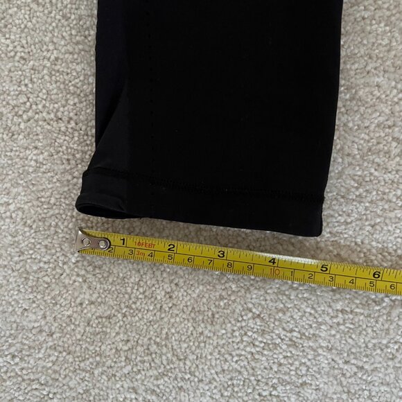 Lululemon Smooth Stride Crop Black Size 2 Stylish Mesh on Side Leggings - Picture 11 of 16